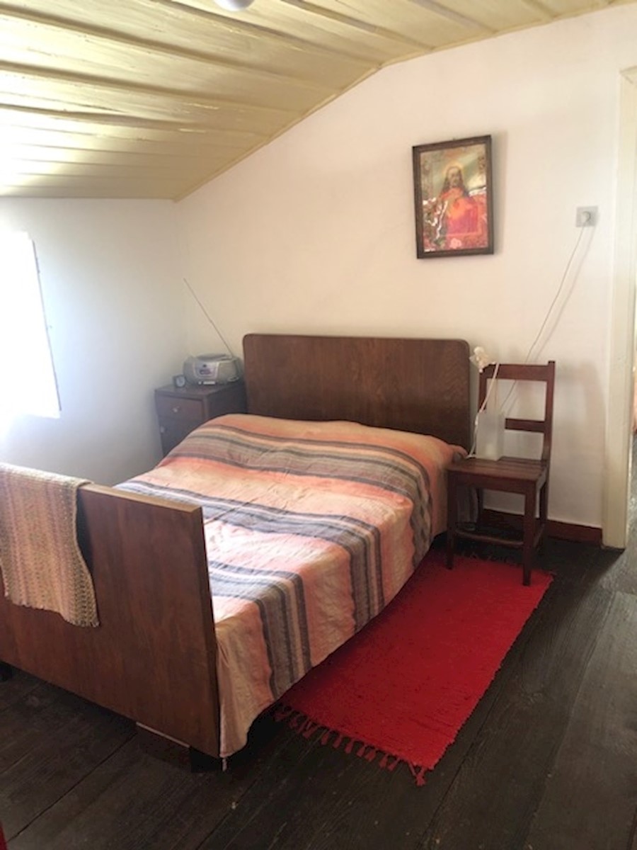 Stomorska - appartamento a due piani in una vecchia casa di pietra nel centro della citta