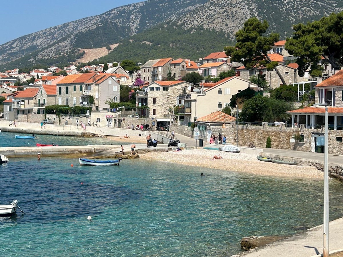 Casa in pietra autentica nel cuore di Bol – Ideale per boutique hotel o B&B