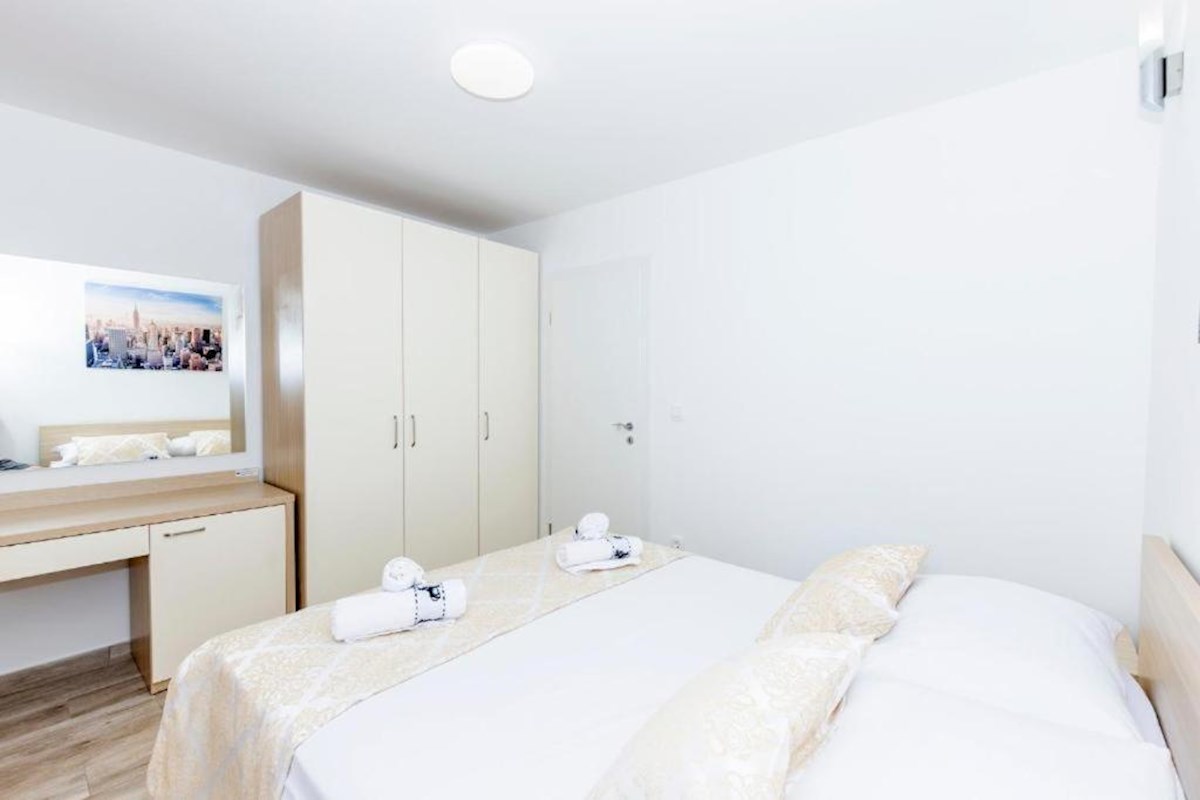 Appartamento Ristrutturato con Cortile in una Zona Prestigiosa – Meje/Zvončac, Spalato