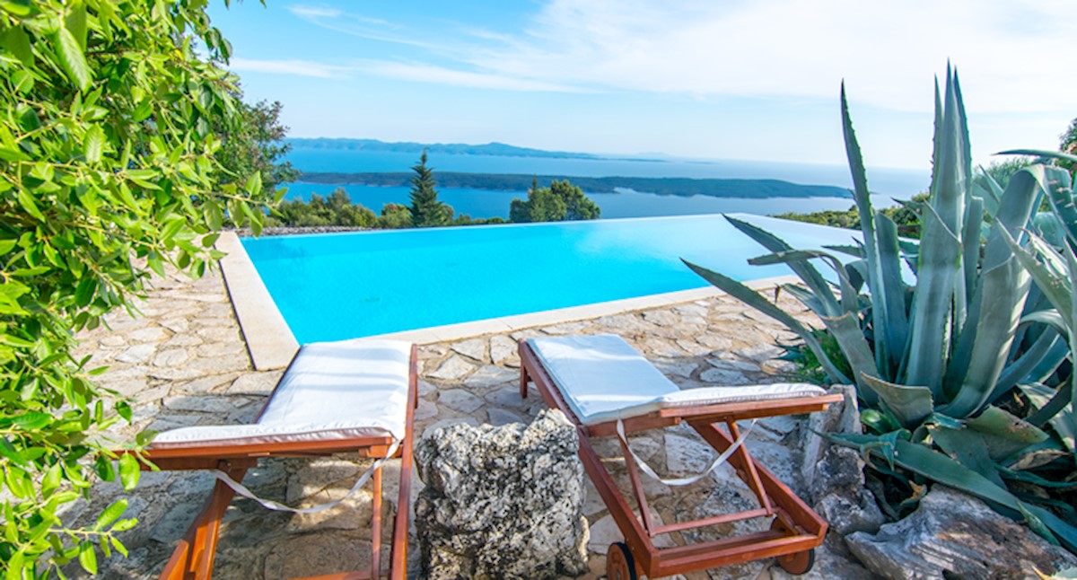 PALAZZO DI PIETRA sulla cima dell'isola di Hvar