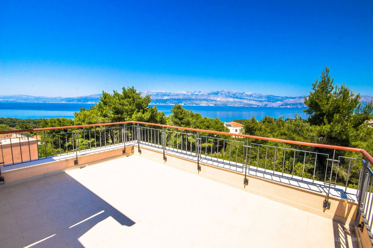 Brač, Splitska - casa con piscina e vista panoramica