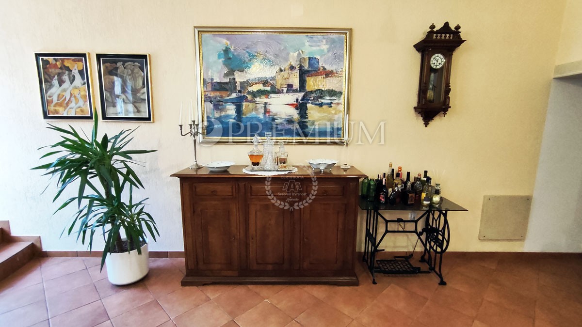 Malinska, spaziosa casa indipendente con piscina!