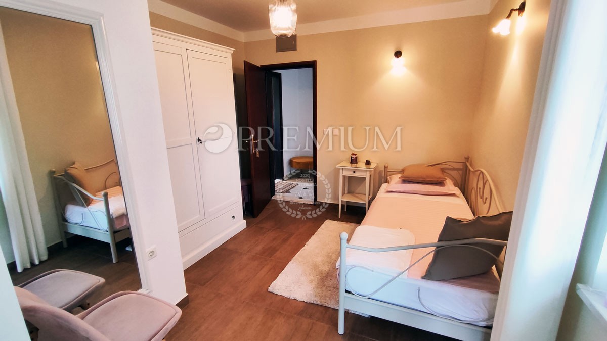 Malinska, spaziosa casa indipendente con piscina!