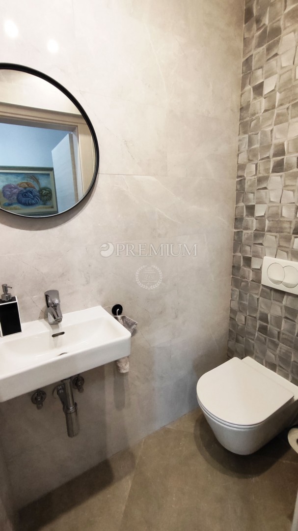 Malinska, spaziosa casa indipendente con piscina!