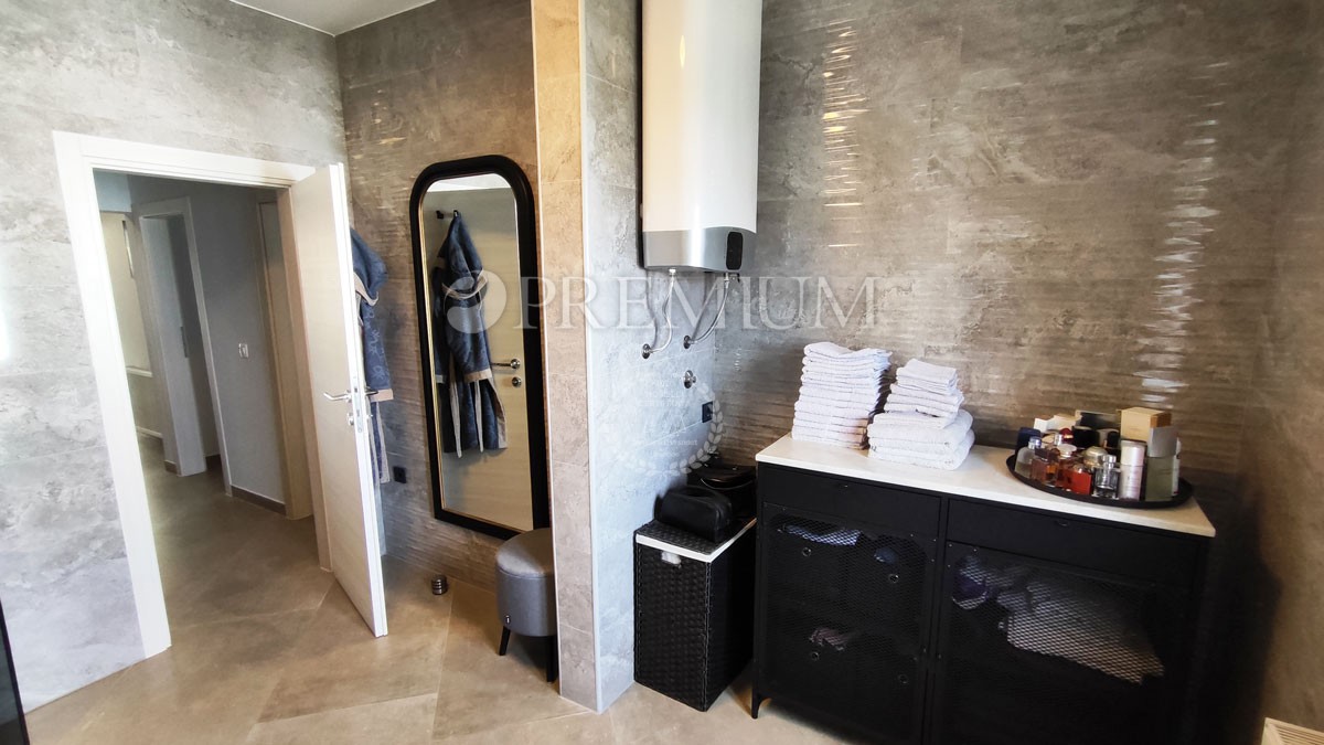 Malinska, spaziosa casa indipendente con piscina!