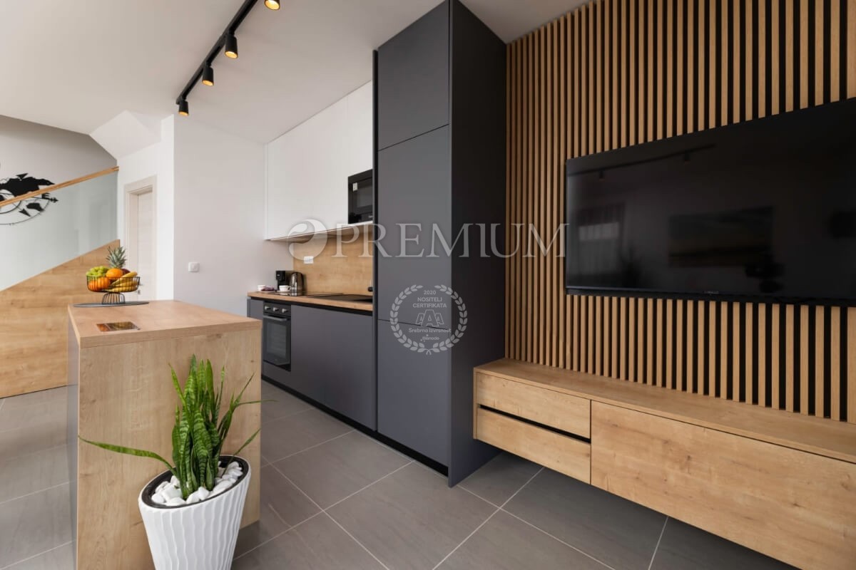 Malinska, esclusiva casa di stile con aista mare!