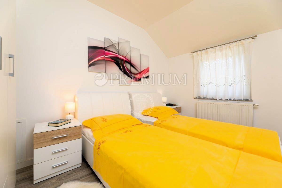 Isola di Krk, Soline – Appartamento arredato in vendita!