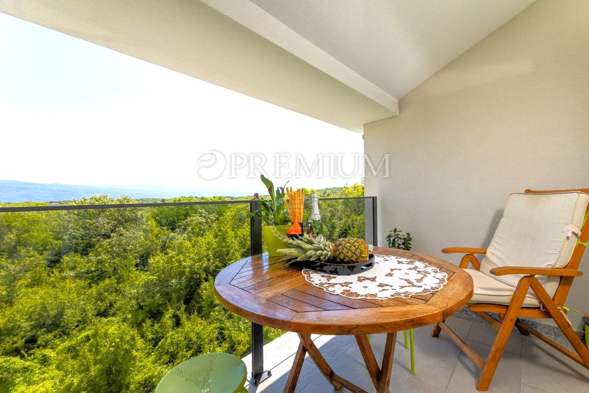 Isola di Krk, Soline – Appartamento arredato in vendita!