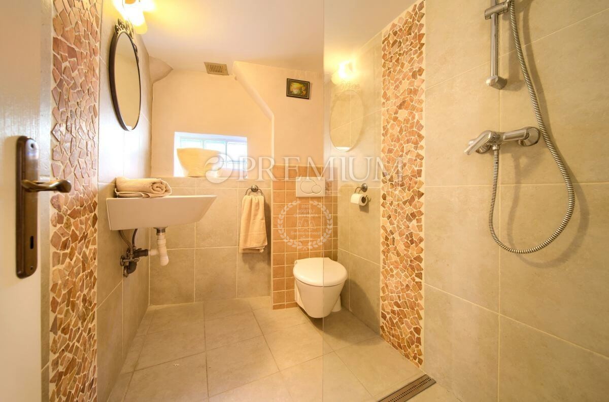 Vrbnik, casa in pietra ristrutturata nel centro storico