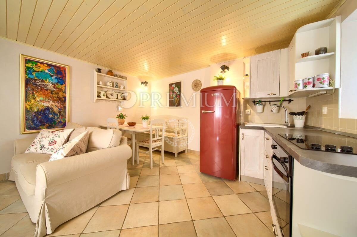 Vrbnik, casa in pietra ristrutturata nel centro storico