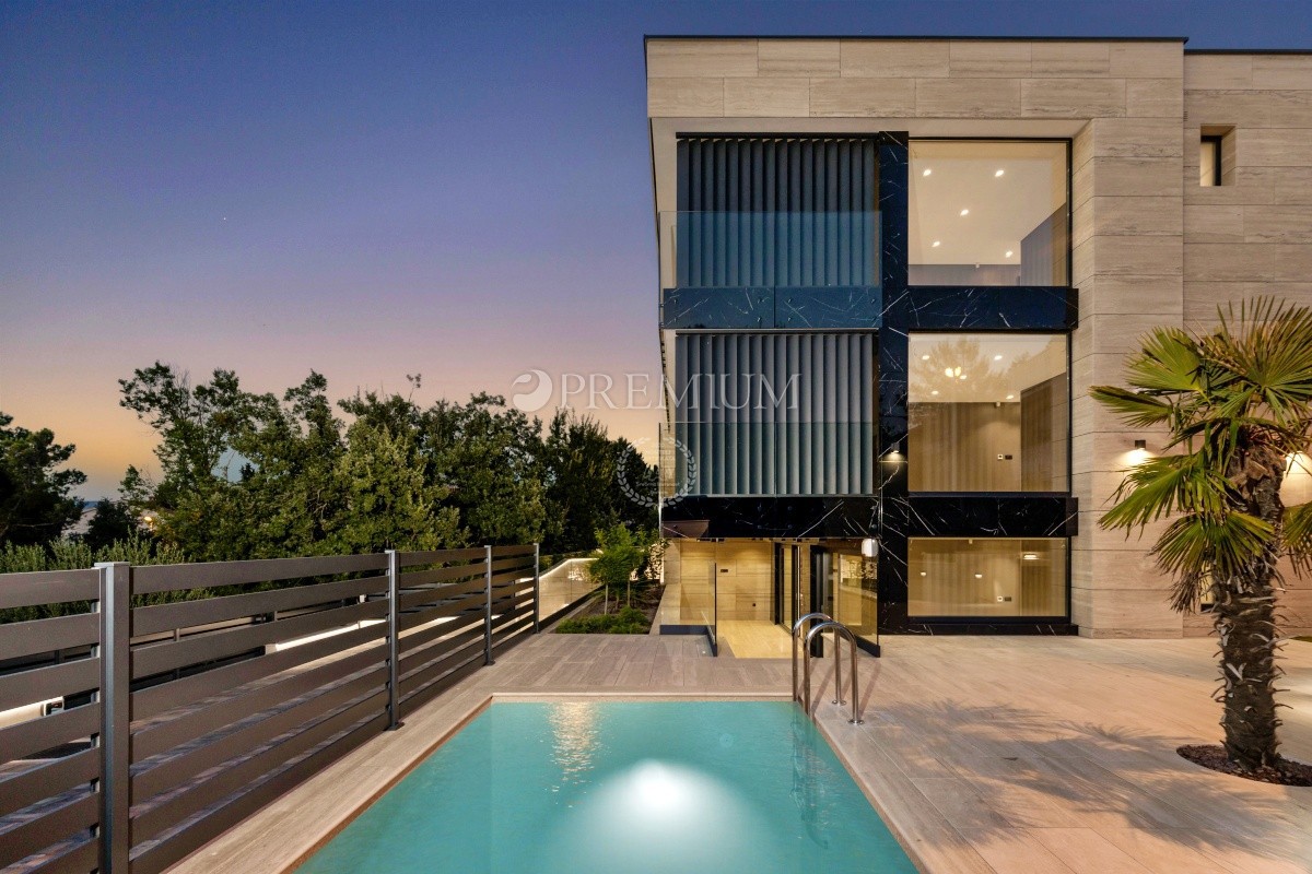 Malinska, vendita, appartamento al piano terra di una nuova costruzione, con giardino e piscina!