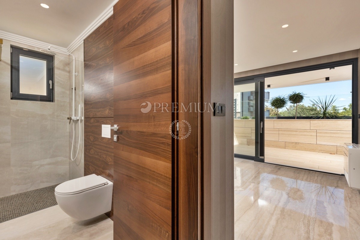 Malinska, vendita, appartamento al piano terra di una nuova costruzione, con giardino e piscina!