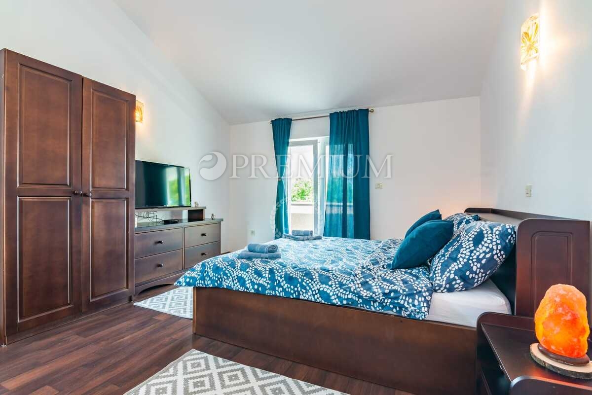 Malinska, casa indipendente con piscina e vista mare!