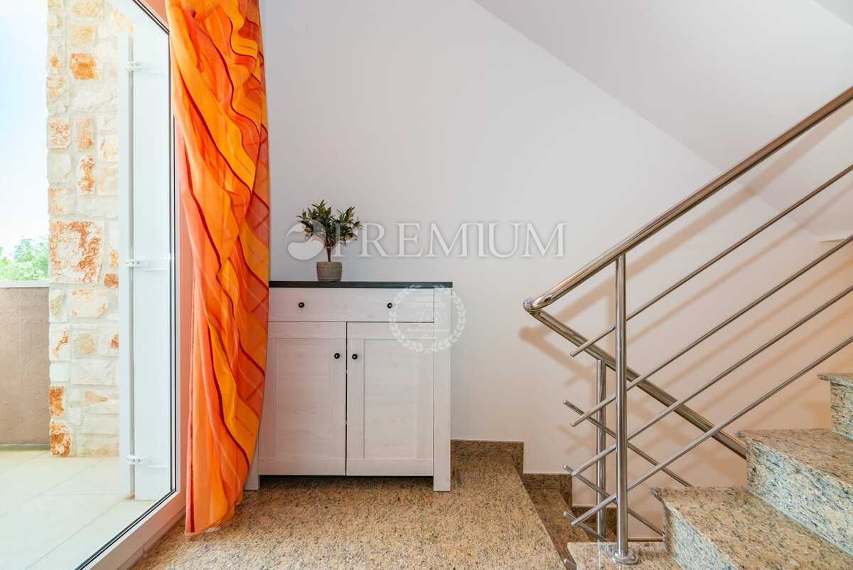 Malinska, casa indipendente con piscina e vista mare!