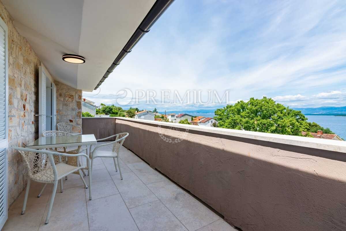 Malinska, casa indipendente con piscina e vista mare!