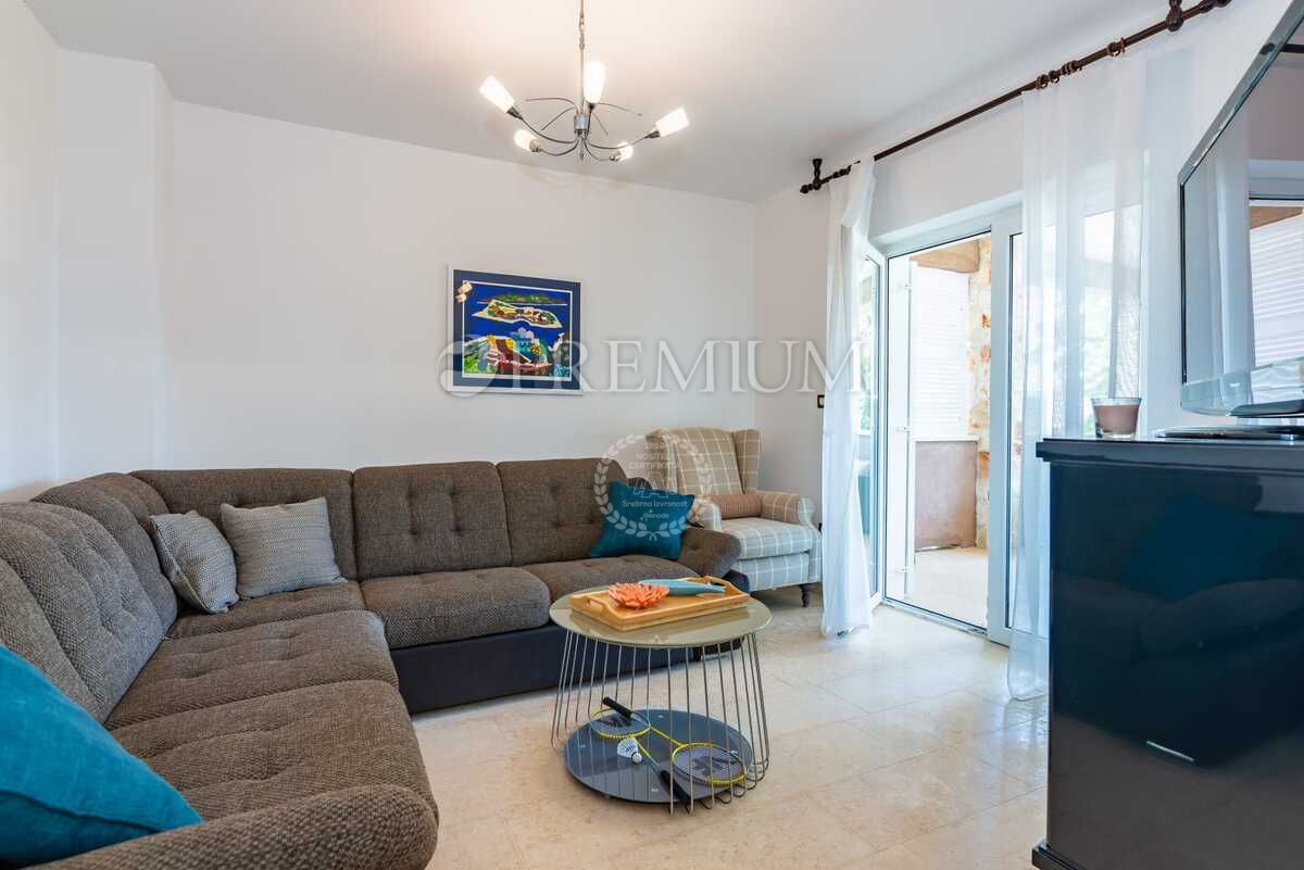 Malinska, casa indipendente con piscina e vista mare!