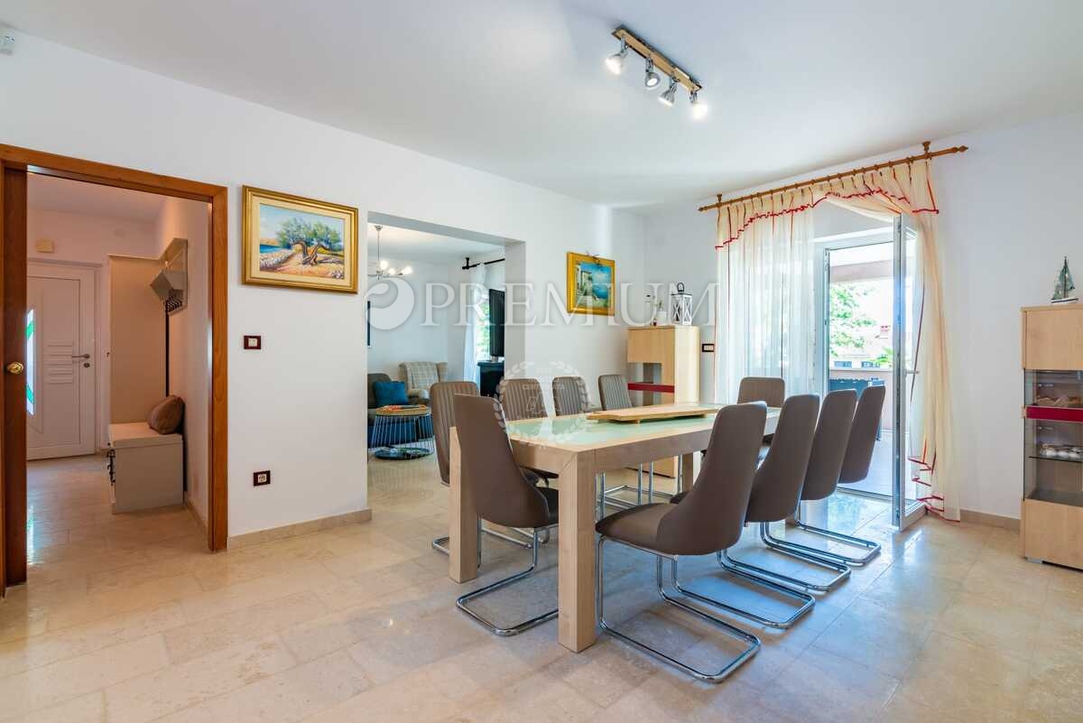 Malinska, casa indipendente con piscina e vista mare!