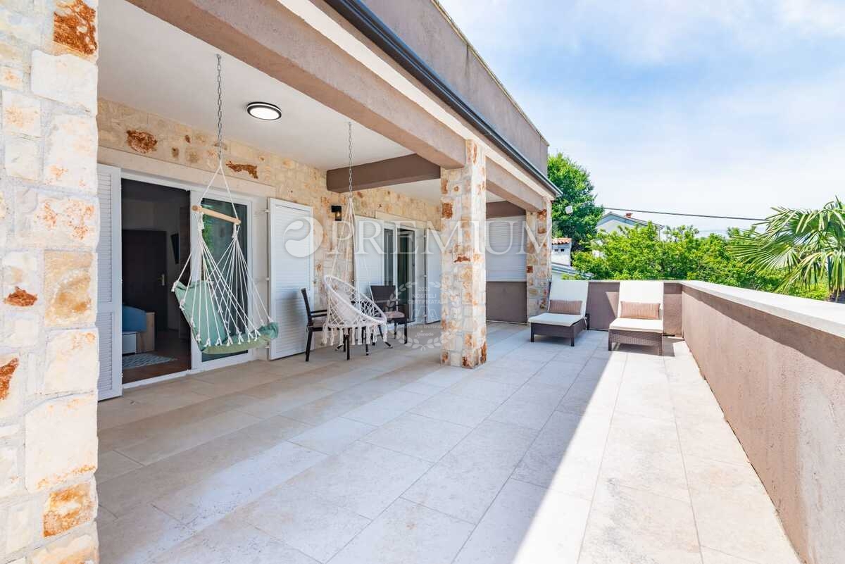 Malinska, casa indipendente con piscina e vista mare!