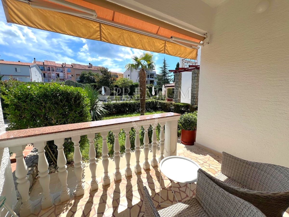 Malinska, appartamento con giardino, vicino al mare!