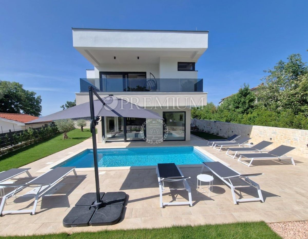 Omišalj, un nuovo edificio esclusivo con piscina!