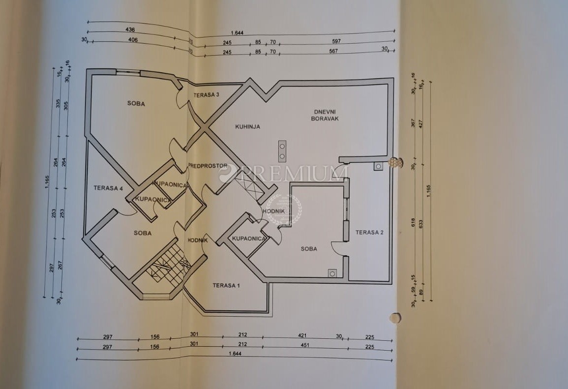 Dintorni di Malinska, casa indipendente con ampio giardino!