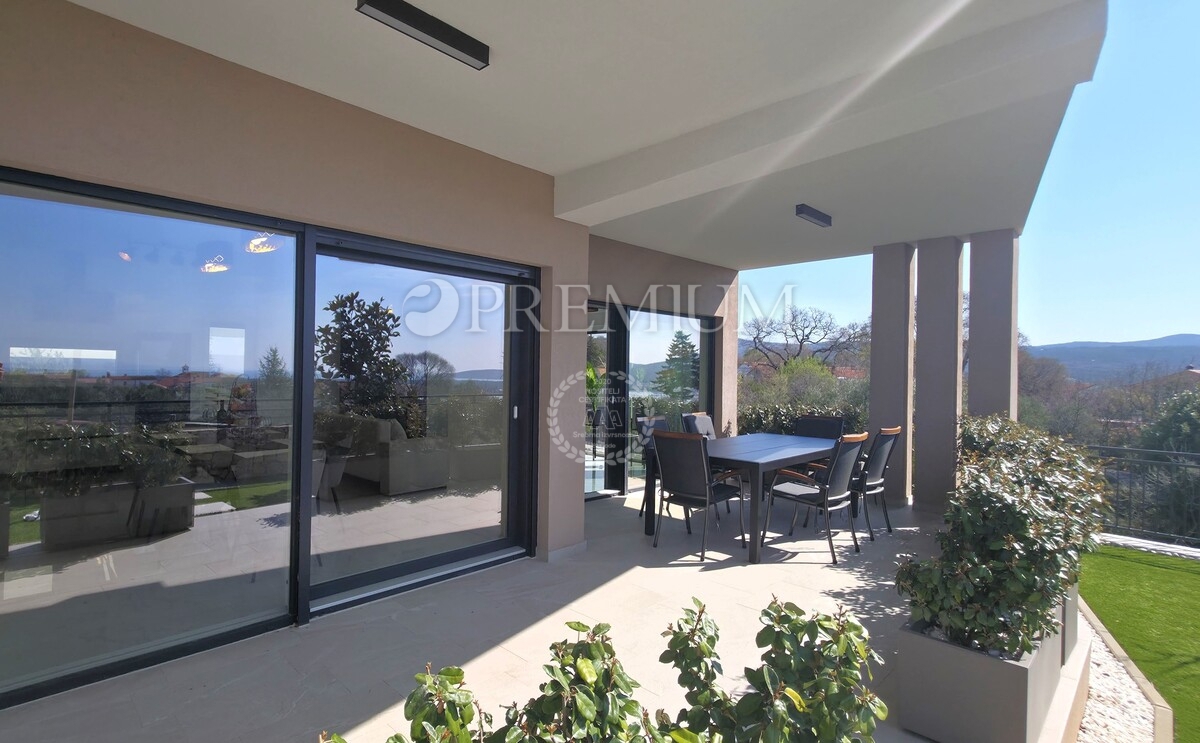 Krk, dintorni, edificio nuovo e moderno con vista panoramica sul mare!