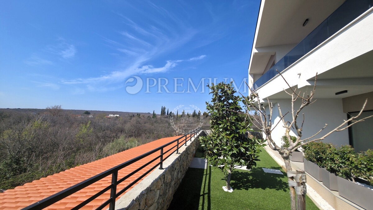 Krk, dintorni, edificio nuovo e moderno con vista panoramica sul mare!