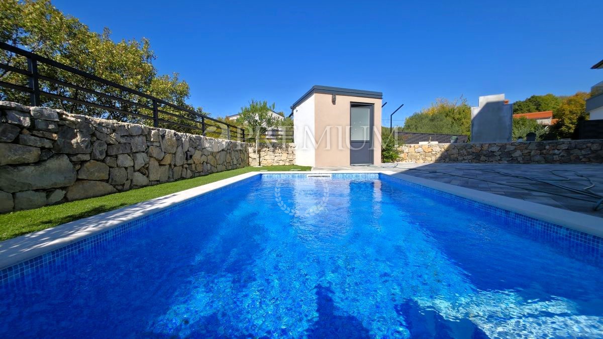 Krk, dintorni, edificio nuovo e moderno con vista panoramica sul mare!