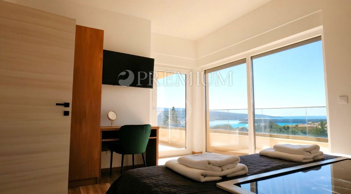 Krk, dintorni, edificio nuovo e moderno con vista panoramica sul mare!