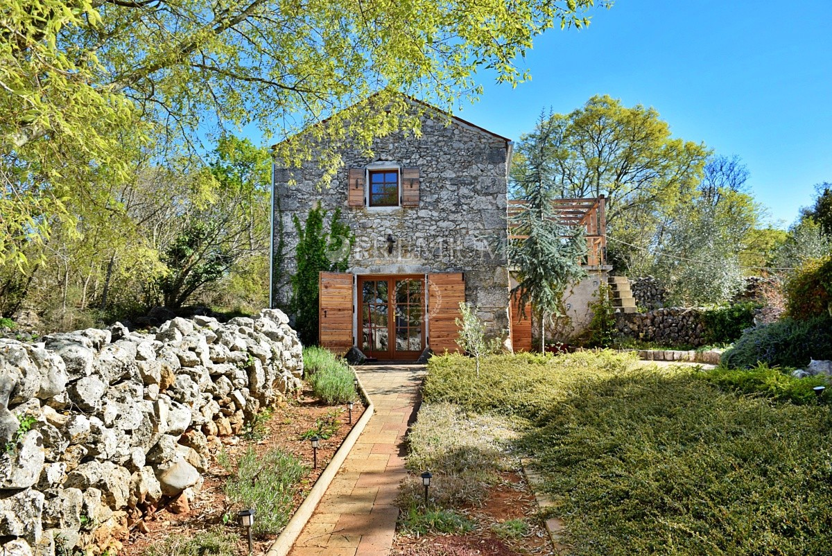 Vecchia casa di pietra Malinska, Malinska-Dubašnica, 144m2