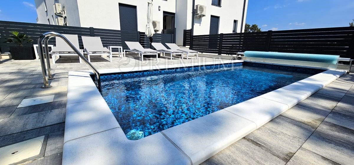 Malinska, nuovo appartamento con vista mare e piscina!