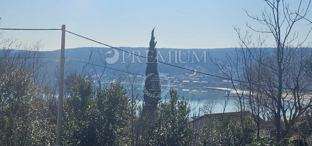 Čižići, vendita di terreni edificabili con vista sul mare!
