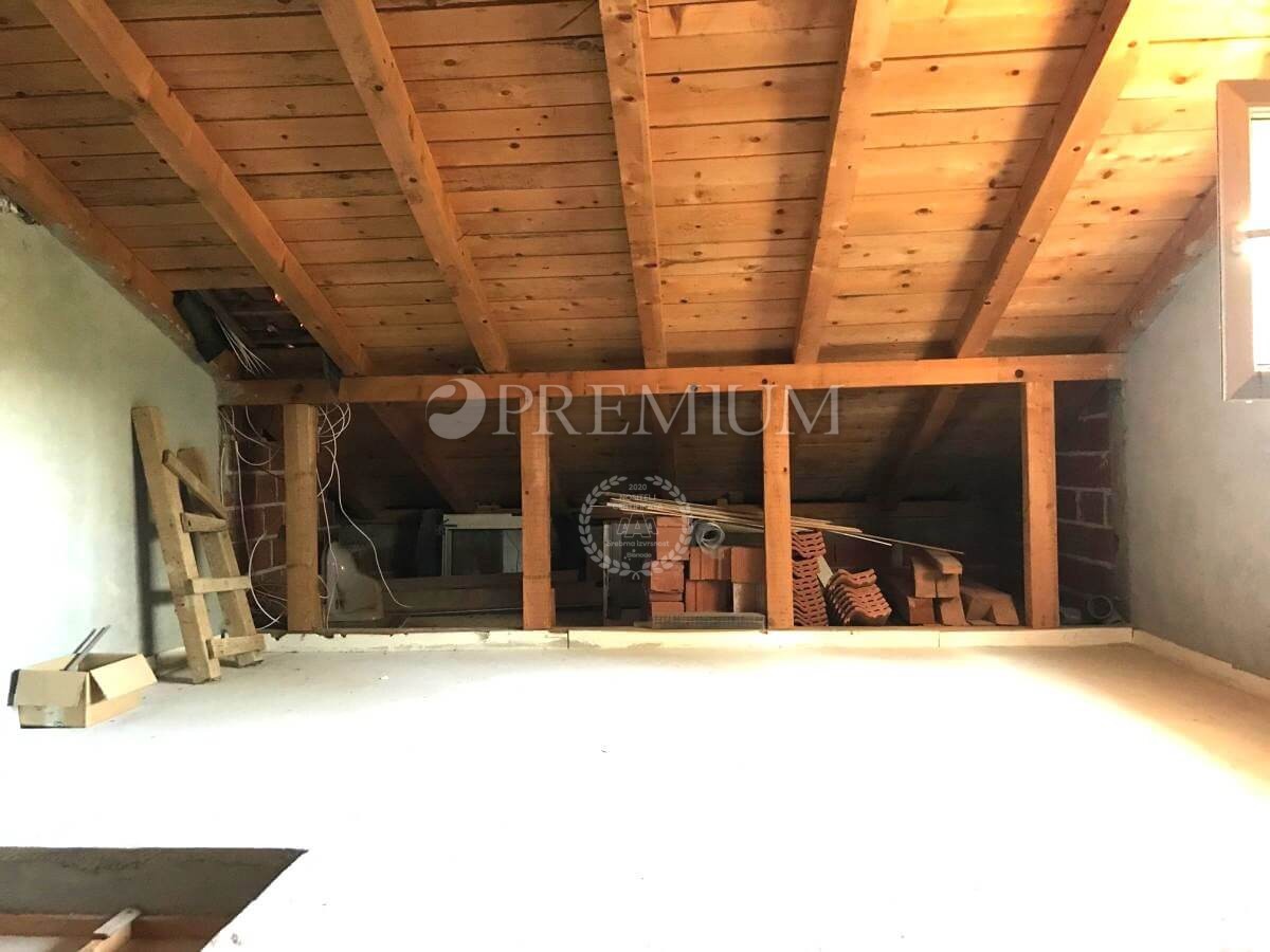 Čižići, appartamento arredato in zona tranquilla!