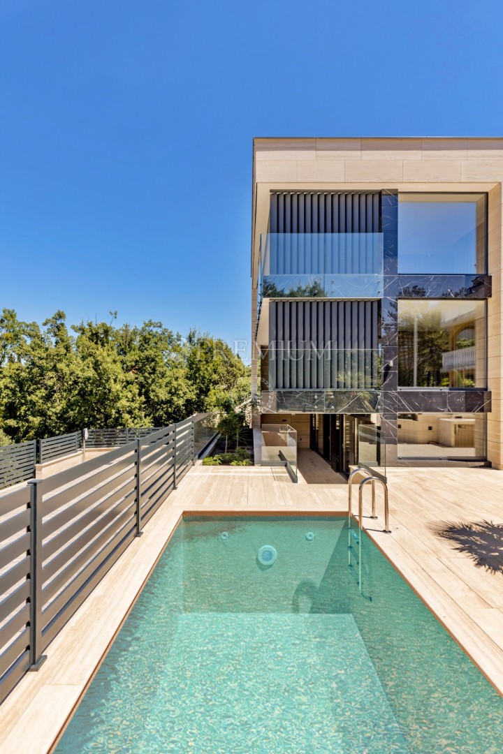  malinska-appartamento-piano-terra-con-giardino-e-piscina 