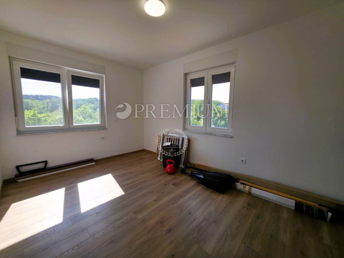 Vrbnik, casa nuova tranquilla con vista mare