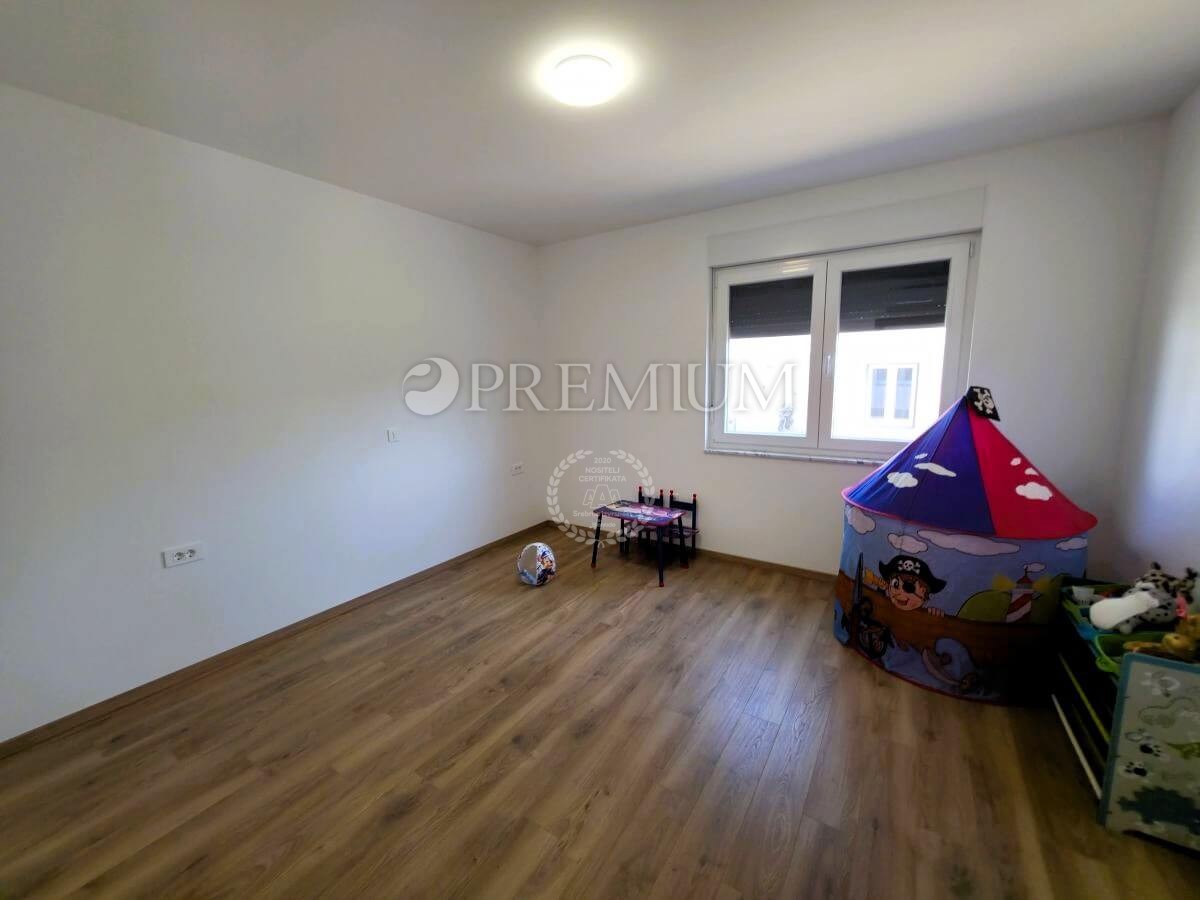 Vrbnik, casa nuova tranquilla con vista mare