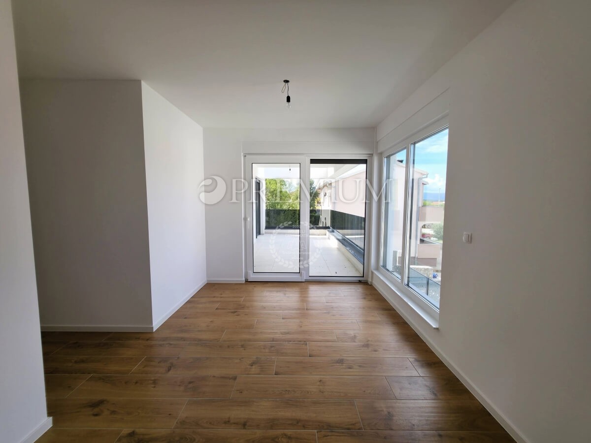 Malinska, casa moderna con piscina e giardino!