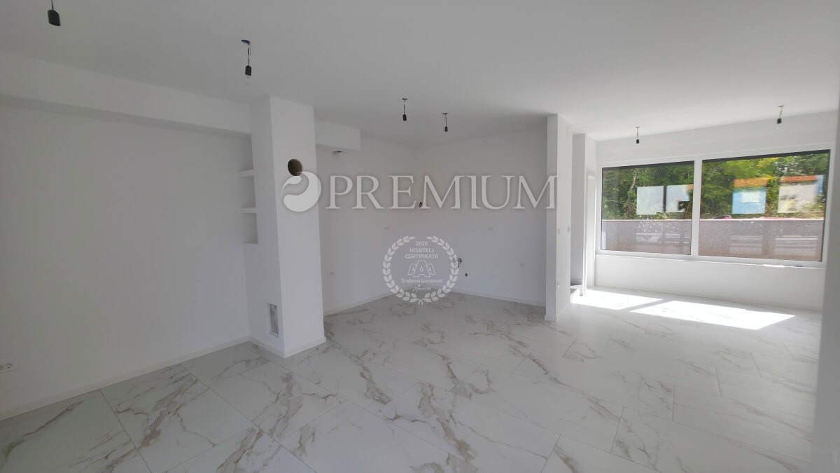 Malinska, casa moderna con piscina e giardino!