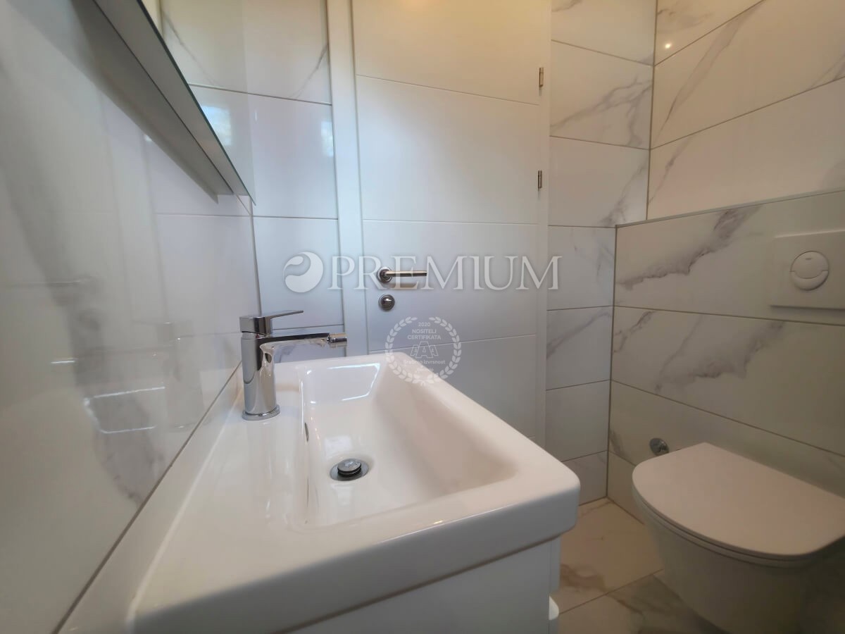 Malinska, casa moderna con piscina e giardino!