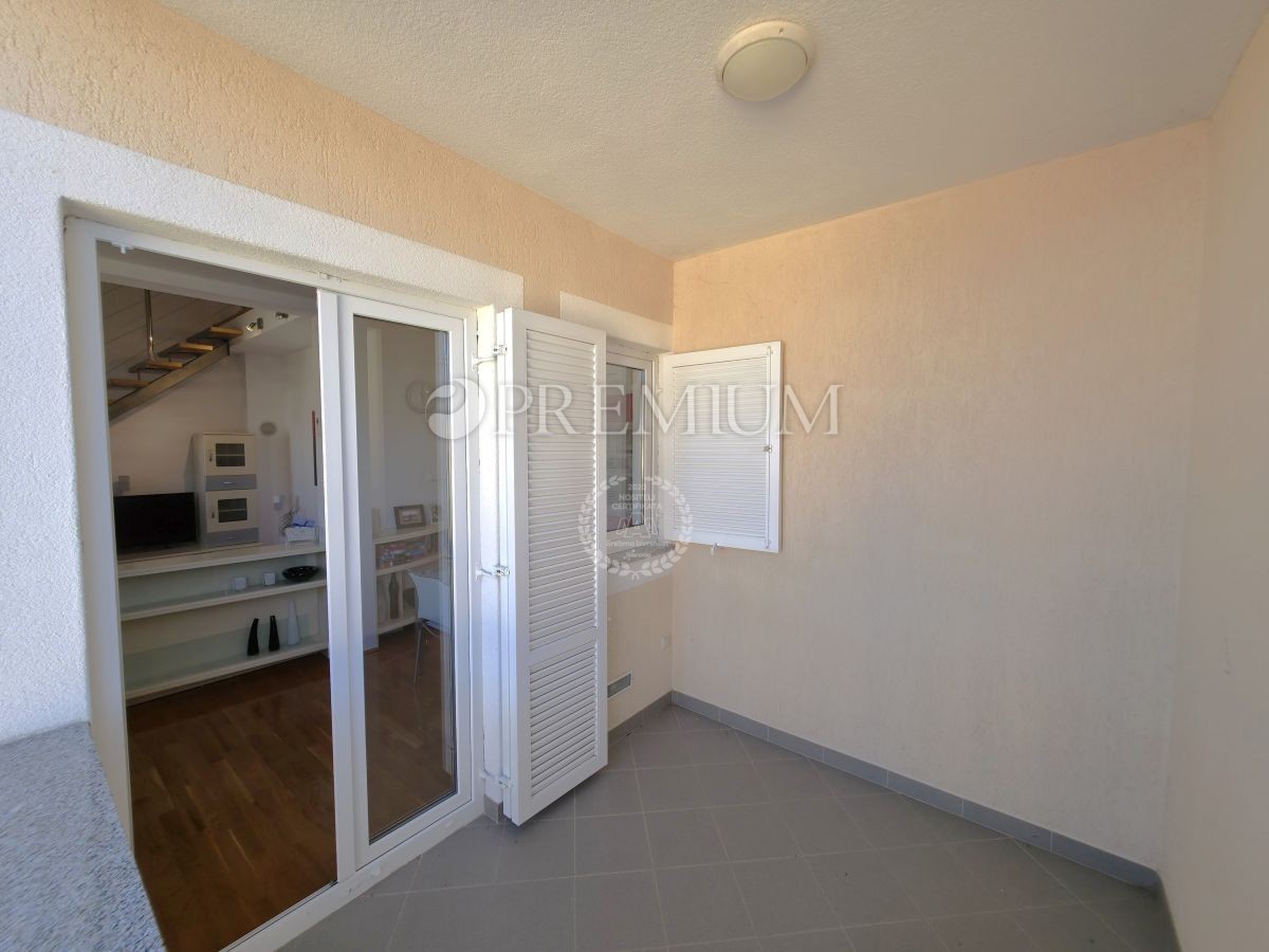 Malinska, appartamento con vista mare vicino al centro!