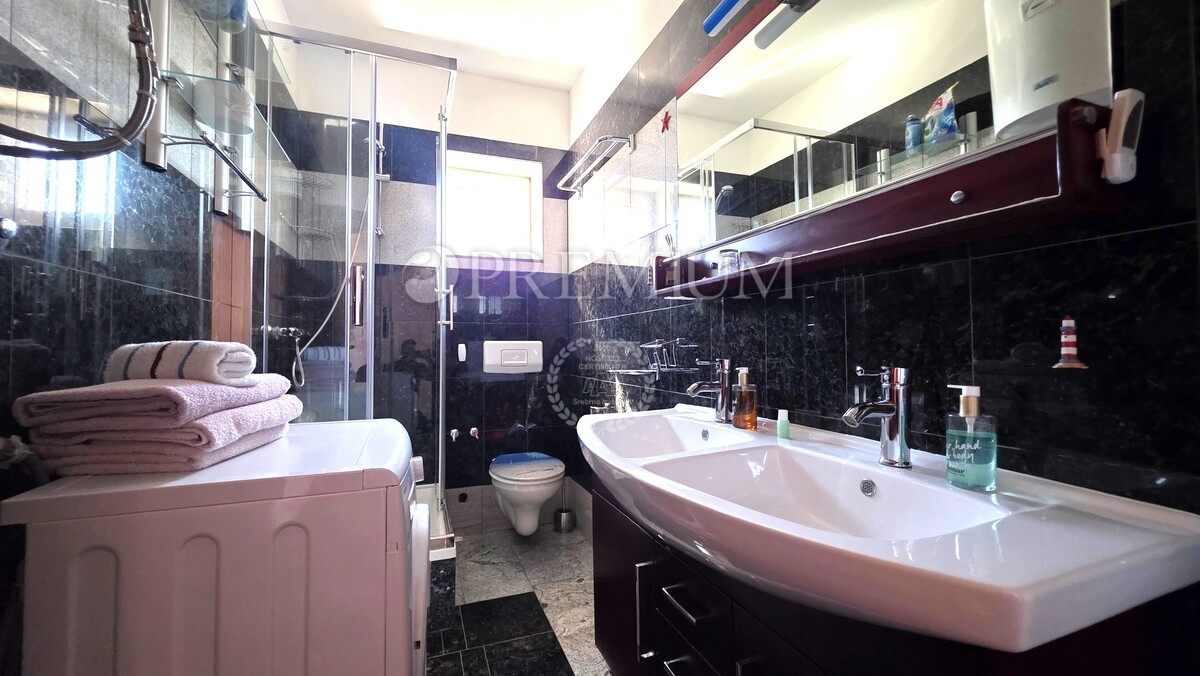 Isola di Krk, Baia Soline appartamento prima linea mare!