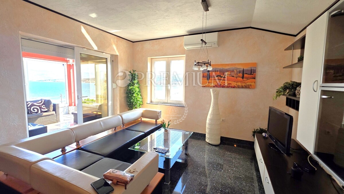 Isola di Krk, Baia Soline appartamento prima linea mare!