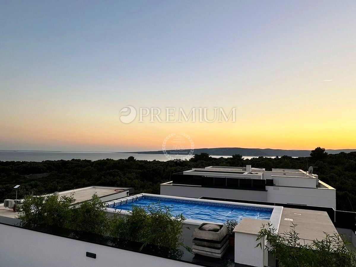 Krk, appartamento duplex con terrazza sul tetto e piscina!