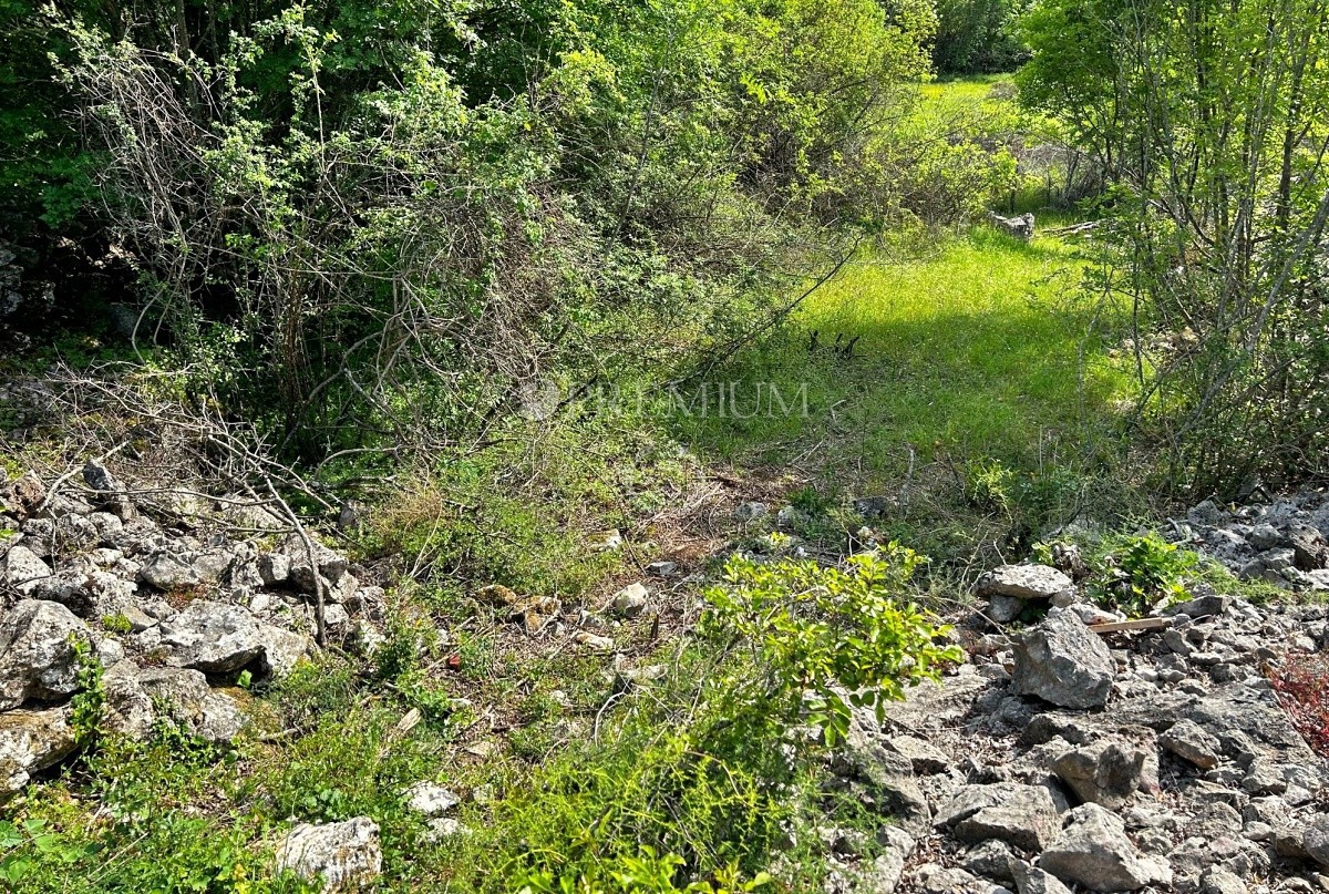 Dintorni di Vrbnik, cantiere in una posizione tranquilla!