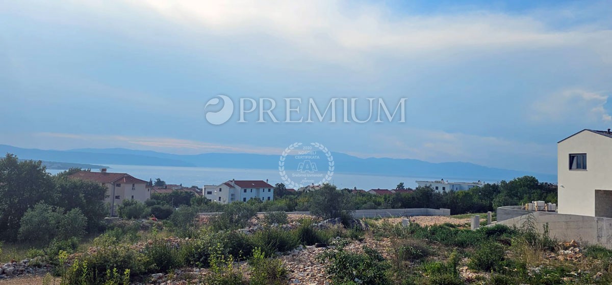 Malinska, terreno edificabile con vista mare!