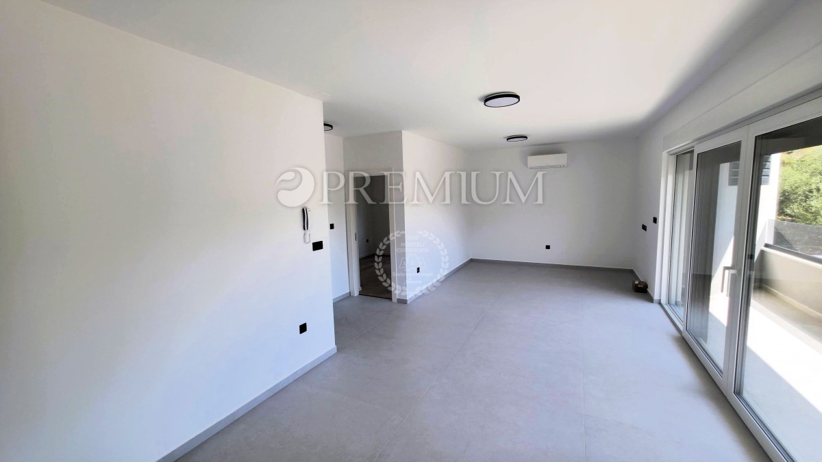 Baška, dintorni, appartamento al primo piano!