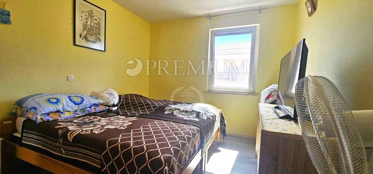 Malinska, appartamento con vista mare, a 200 m dal mare!