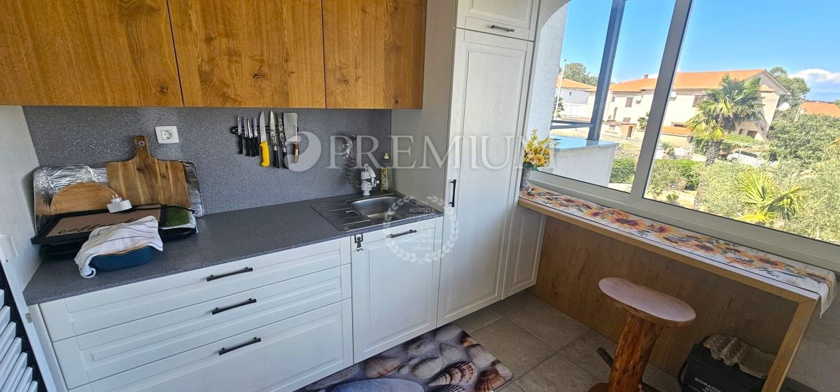 Malinska, appartamento con vista mare, a 200 m dal mare!