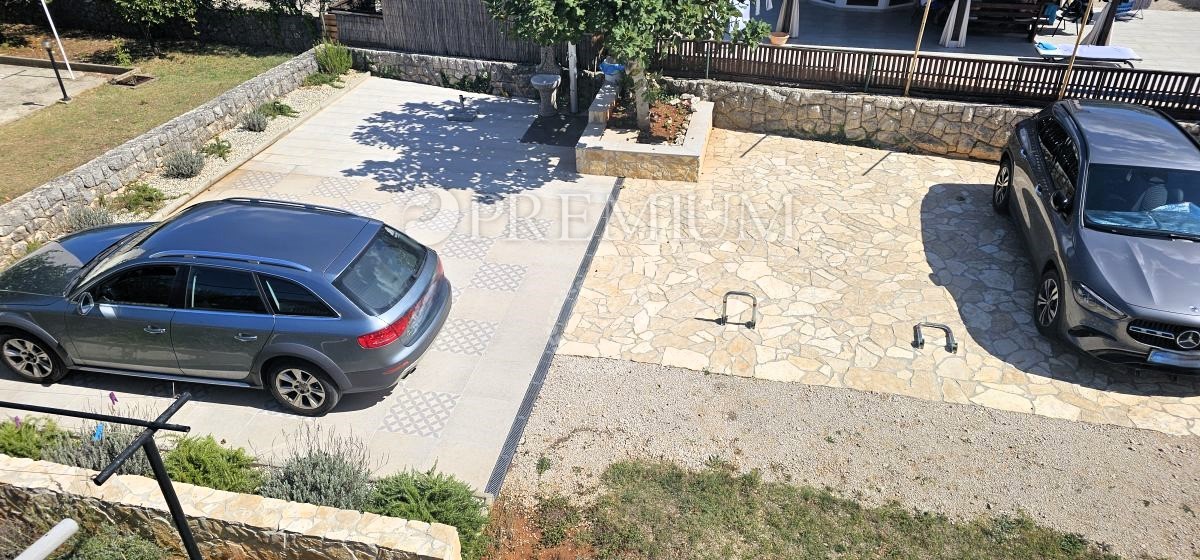 Malinska, appartamento con vista mare, a 200 m dal mare!