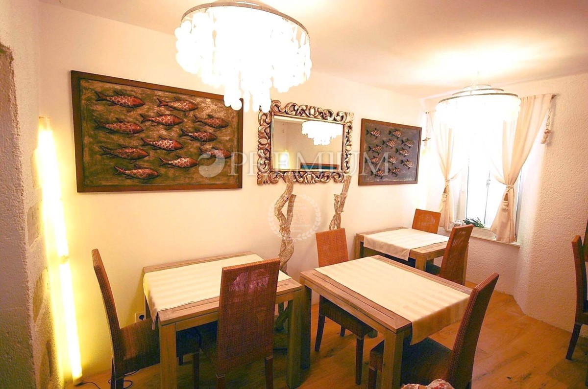 Krk, casa nel centro della città vicino al mare!